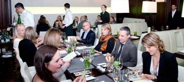 Cinnamon Circle Casual Dinner Baur au Lac Cinnamon Circle Casual Dinner Baur au Lac